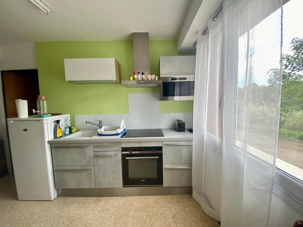 Appartement F3 De 60 M² Au Rez De Chaussee D'Une Villa Vezenobres Bagian luar foto